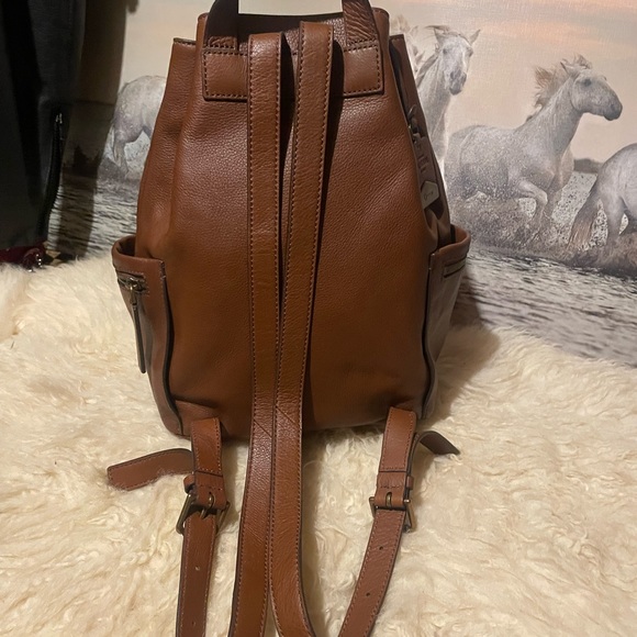 New Fossil leather backpack - Picture 3 of 9